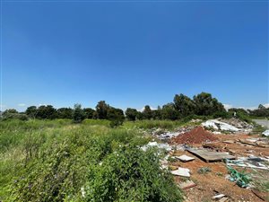 3600 m² Land available in Crown Mines