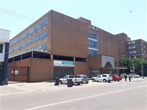 103 m² Commercial space in Rietfontein