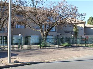 2 Bed Townhouse in Three Rivers