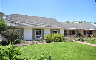 4 Bedroom House in Constantia