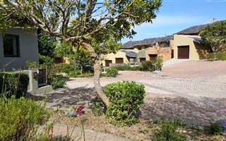 2 Bedroom House in Oubaai and surrounds