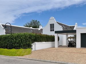 4 Bed House in Fancourt