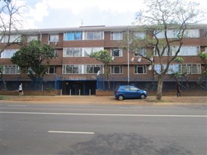 2.5 Bed Apartment in Muckleneuk