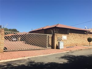 3 Bed Cluster in New Redruth