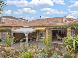 3 Bed House in Albemarle