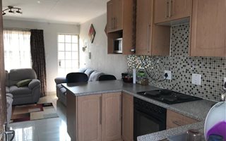 2 Bedroom Townhouse in Country View