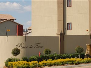 2 Bed Simplex in Honeydew