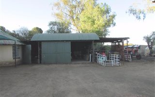 4.3 ha Farm in Estoire