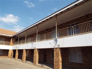 2 Bed Flat in Brits Central