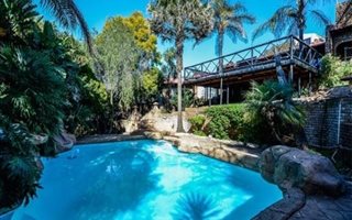 4 Bedroom House in Bassonia