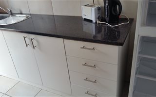 1 Bedroom House in Vredenburg