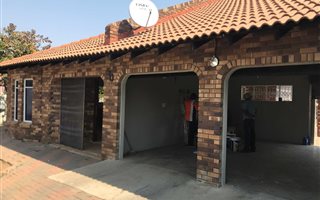 4 Bedroom House in Nirvana