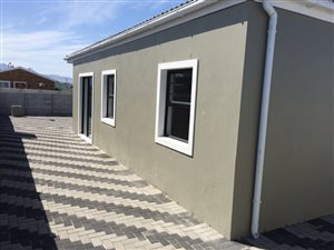 3 Bedroom House in New Macassar Village