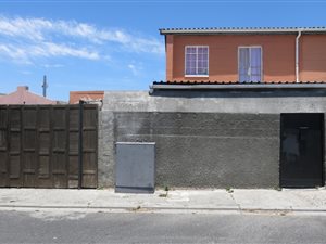 3 Bed House in Lentegeur