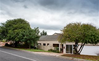 4 Bedroom House in Vredekloof