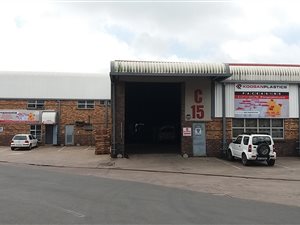 925 m² Industrial space in Pinetown Central