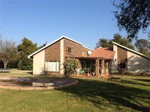 5 Bed House in Bon Accord