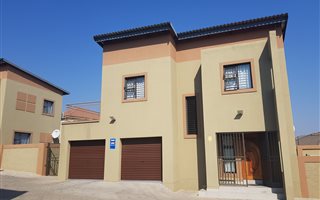3 Bedroom Townhouse in Sterpark
