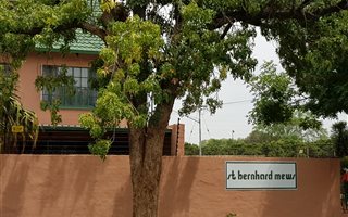 3 Bedroom Duplex in LesMarais