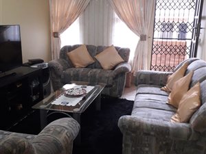 3 Bed Flat in Hillary