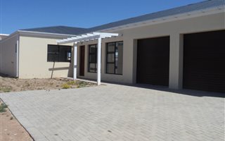3 Bedroom House in Vredenburg