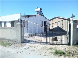 2 Bedroom House in Kwazakhele