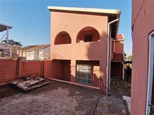 3 Bed Duplex in Newlands West