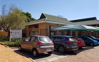 200 m² Office Space in Halfway Gardens