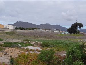 2000 m² Land available in Lavender Hill