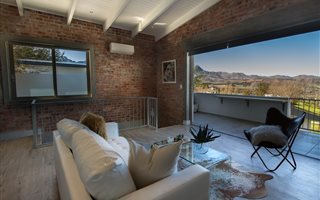 2 Bedroom Flat in Erinvale Estate