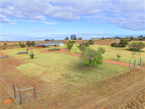 405.7 ha Land available in Grootfontein Estate