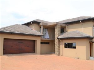 4 Bed House in Kyalami AH