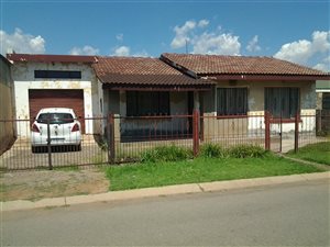 2 Bedroom House in Pimville