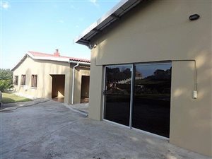 6 Bed House in Port Edward