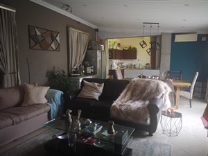 4 Bed House in Springs Central