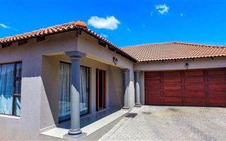 3 Bedroom House in White River