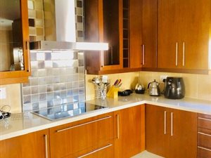 5 Bed House in Summerset