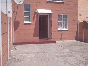 3 Bed House in Connaught Estate