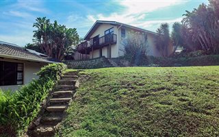 5 Bedroom House in Beacon Bay
