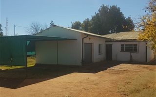 2 Bedroom House in Vryburg