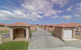 3 Bedroom Townhouse in Sherwood and surrounds