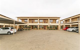 2 Bedroom Apartment in Krugersdorp Central