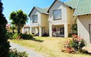 2 Bedroom Duplex in Bassonia