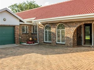 3 Bed House in Riamarpark