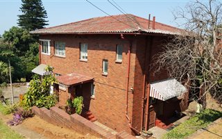 5 Bedroom House in Montclair