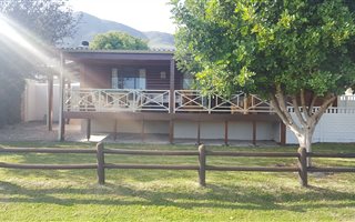3 Bedroom House in Onrus