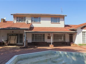 6 Bed House in Kilner Park