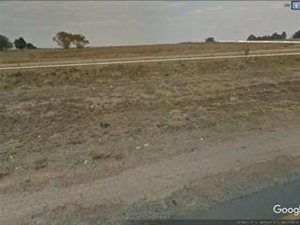 8.6 ha Land available in Blue Hills