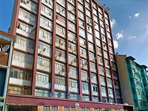 2 Bed Apartment in Joubert Park