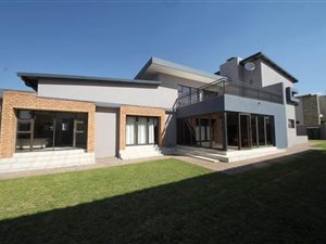 4 Bed House in Midlands Estate